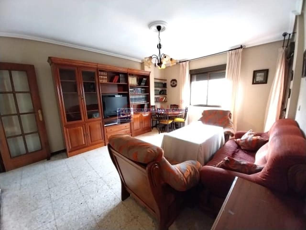 Sala d'estar de Pis en venda en Cáceres Capital