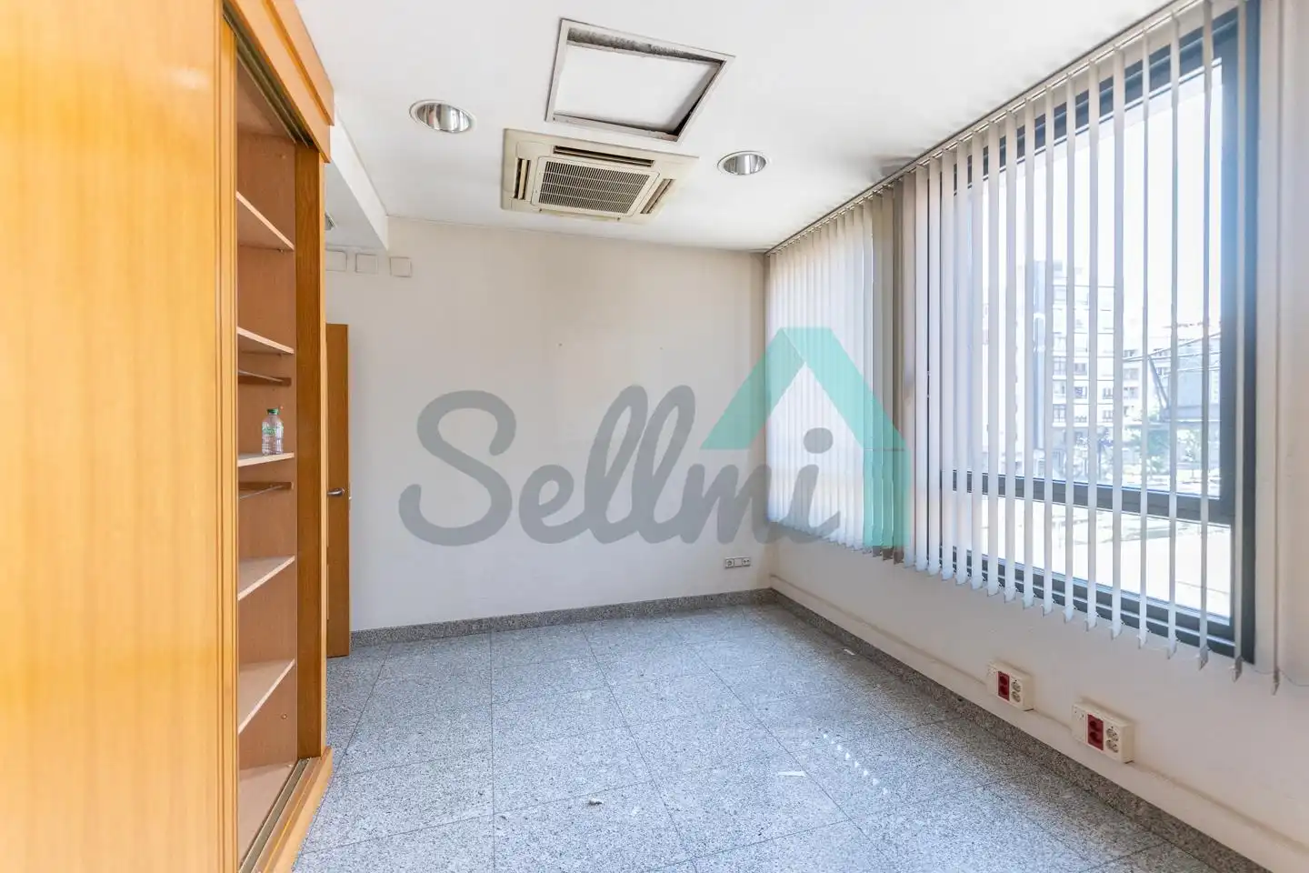 Piso en venta en Oviedo  con Parquet