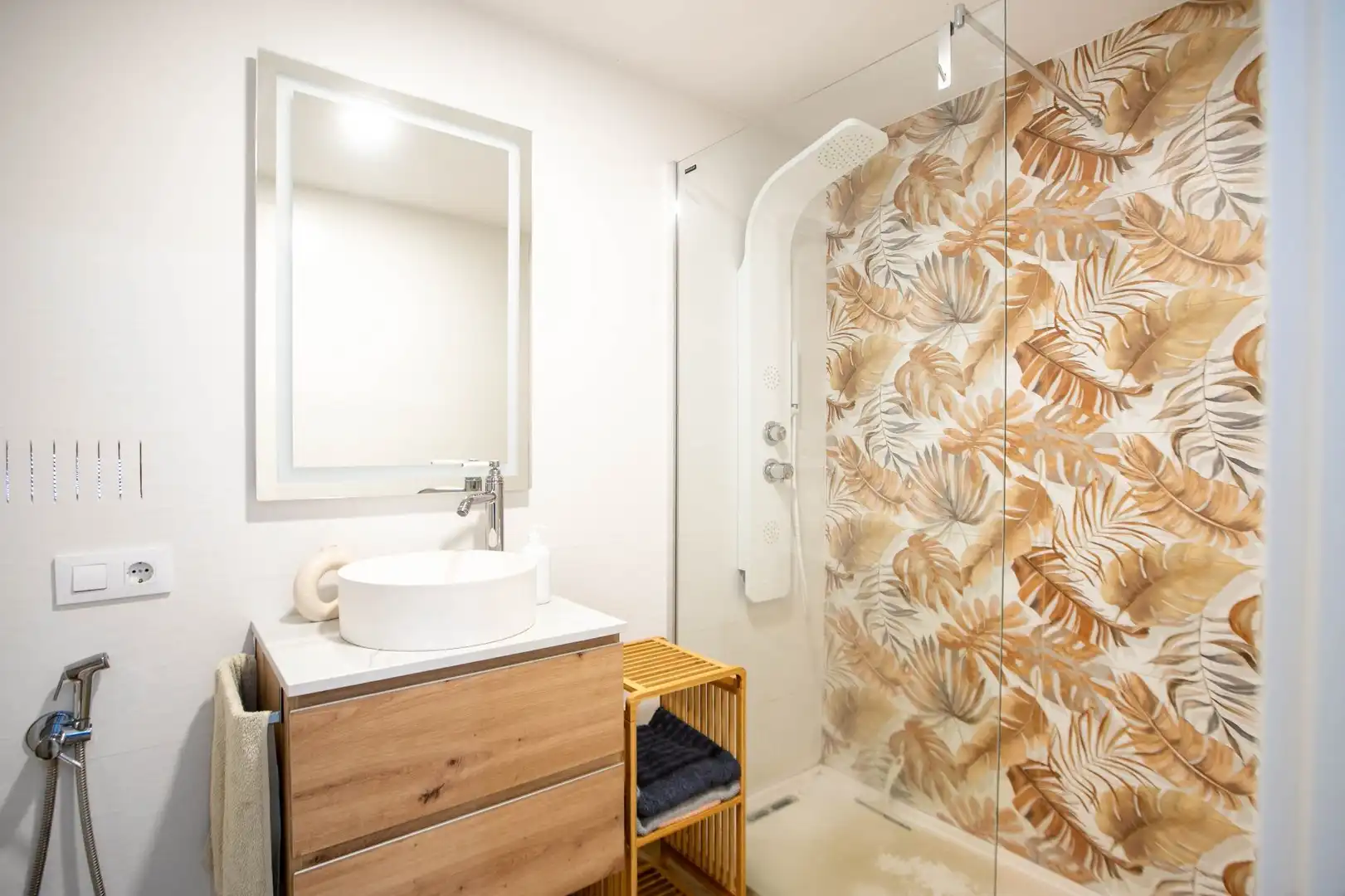 Badezimmer von Wohnung zum Verkauf in Estella / Lizarra mit Heizung, Terrasse und Möbliert