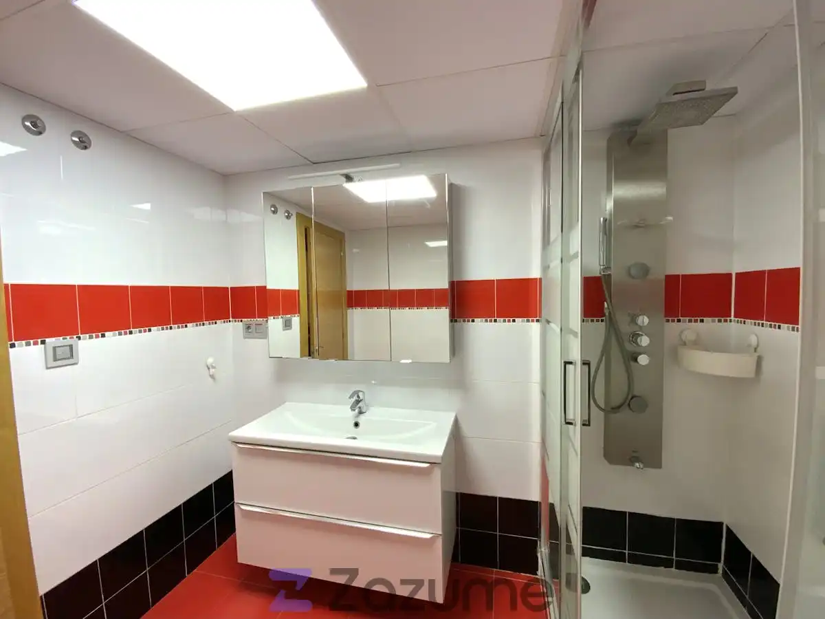 Wohnung zur Miete in Av. Vicent Blasco Ibáñez, Riba-roja de Túria