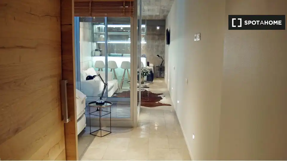 Flat with terrace to rent in Eixample, imagen 4
