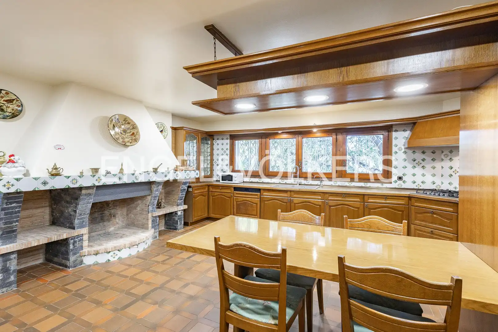 Cocina de Casa o chalet de alquiler en Gavà con Aire acondicionado, Calefacción y Jardín privado