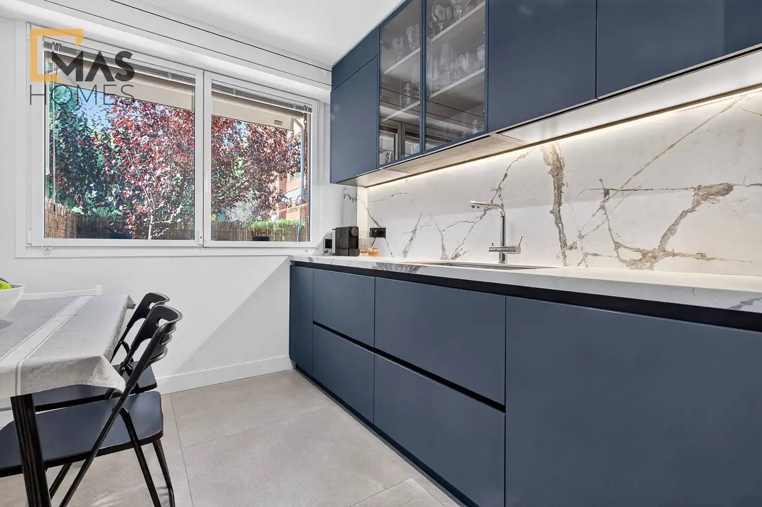 Cocina de Piso en venta en Sant Cugat del Vallès con Aire acondicionado, Calefacción y Jardín privado