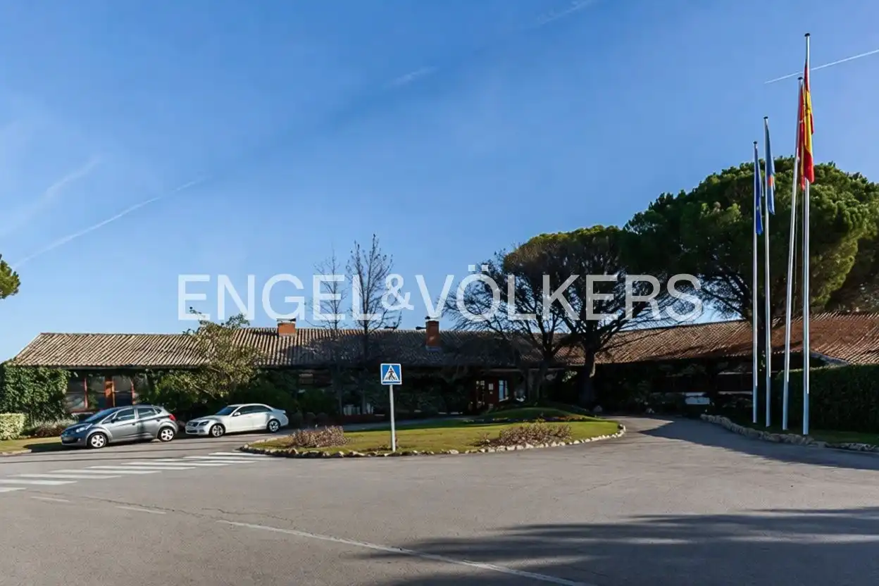 Casa adosada en venda en Ciudalcampo amb Aire condicionat, Calefacció i Jardí privat