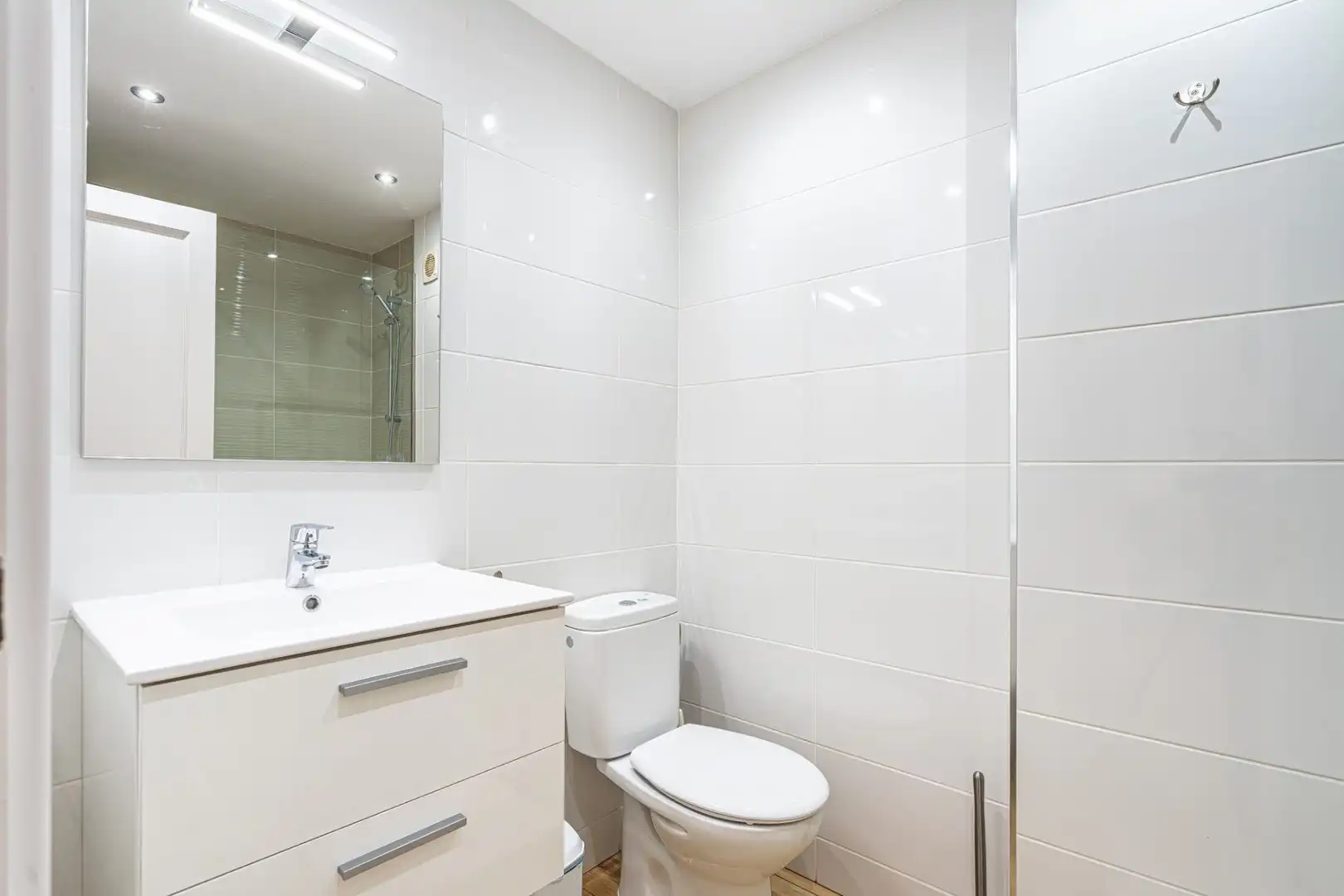 Baño de Piso de alquiler en Arona con Terraza y Amueblado