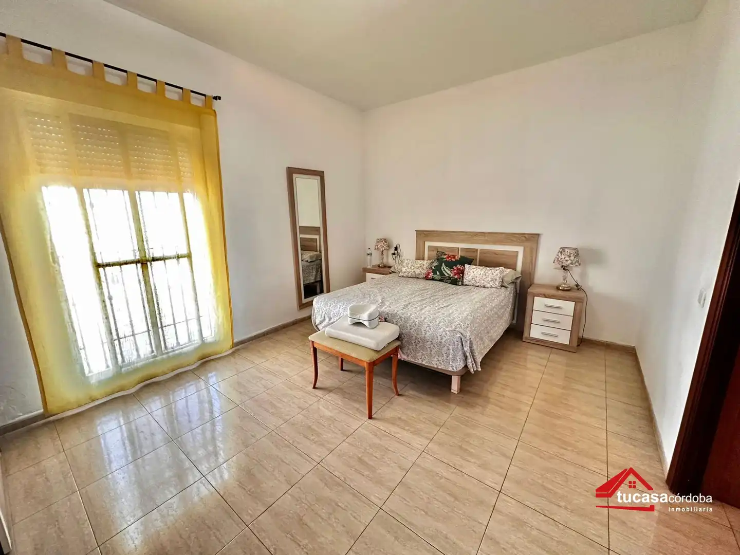 Dormitori de Casa o xalet en venda en Córdoba amb Aire condicionat, Jardí privat i Piscina
