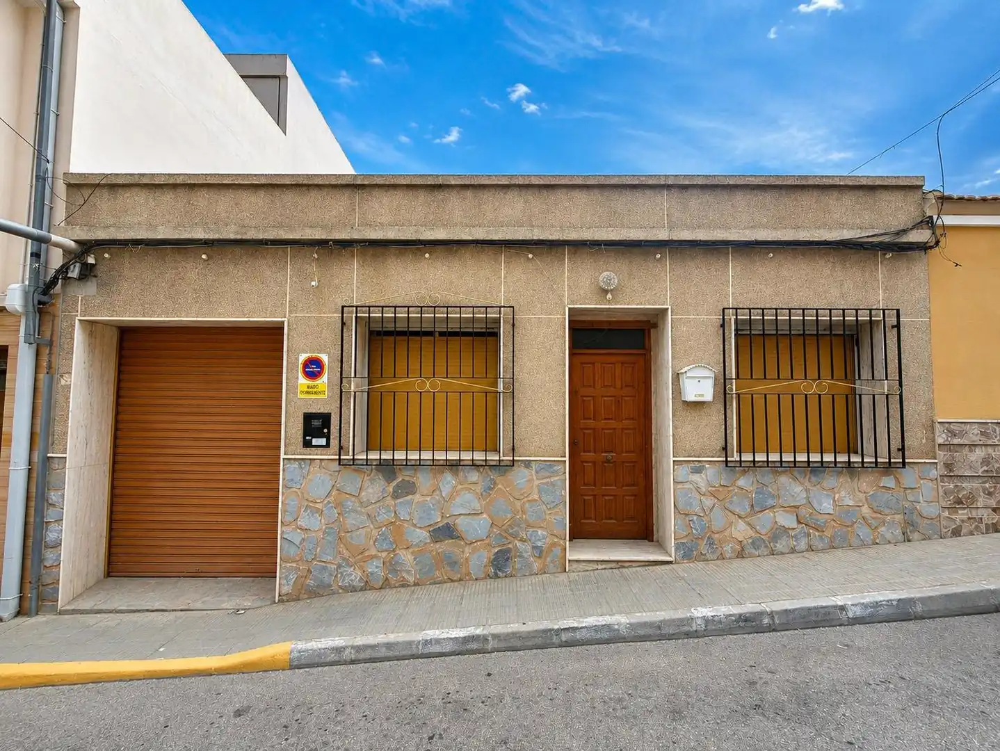 Vista exterior de Casa o xalet en venda en Redován amb Terrassa