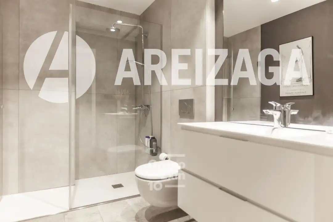 Piso en venta en Bergara Kalea, Área Romántica