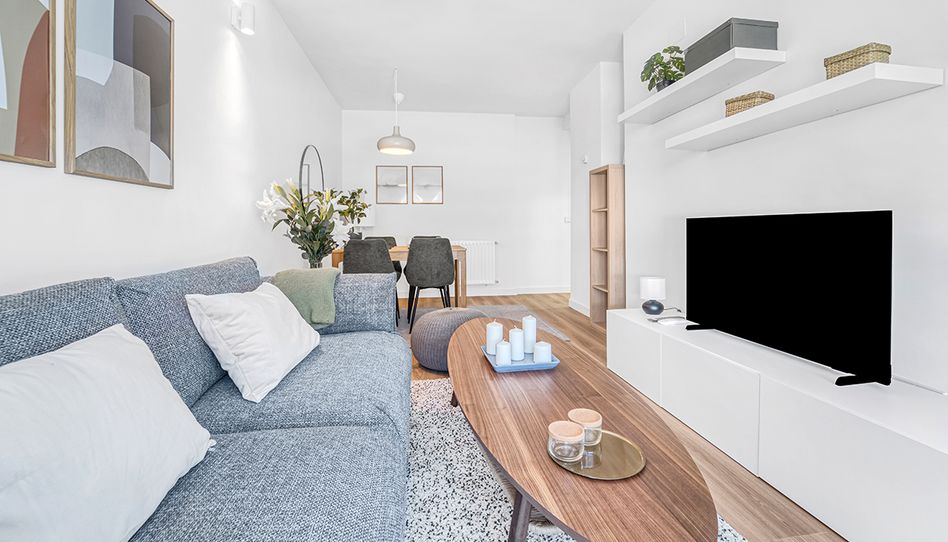 Apartamento de alquiler en Calle del Pintor Ignacio de Zuloaga, 16, Sanchinarro - Imagen 2