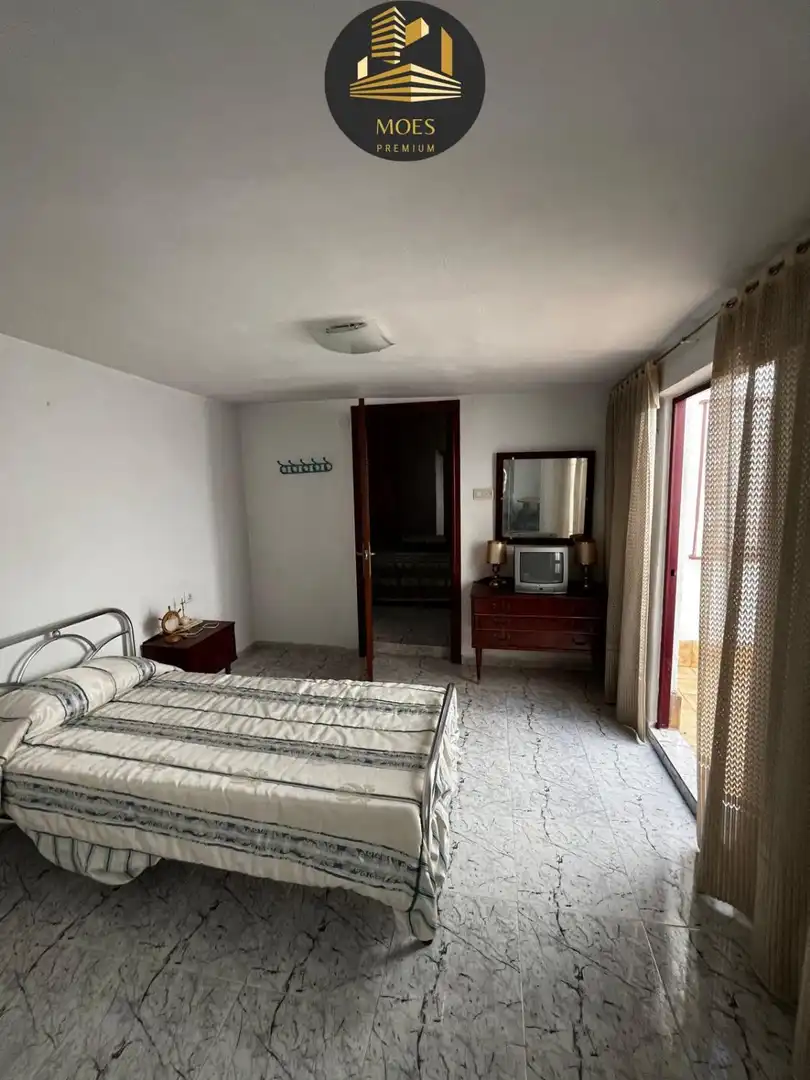 Dormitori de Casa o xalet en venda en Jaén amb Terrassa i Traster
