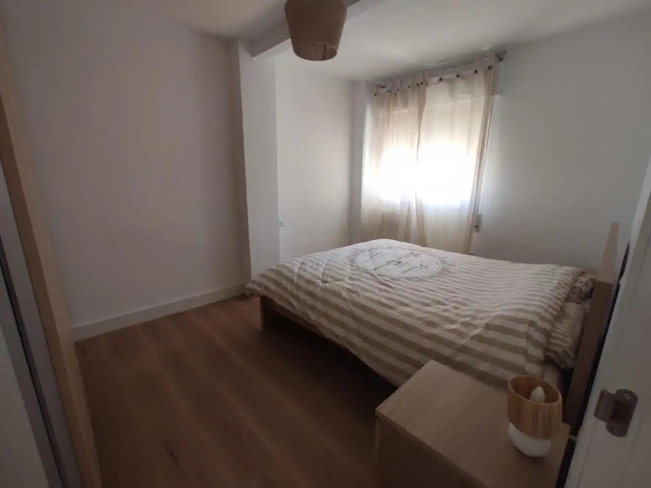 Bedroom of Flat for rent in Sanlúcar de Barrameda
