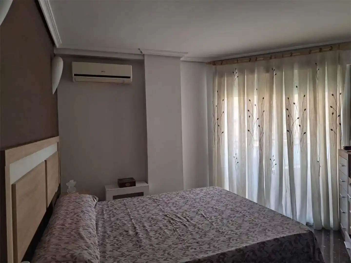Bedroom of Attic for sale in Aldaia  with Air Conditioner and Balcony