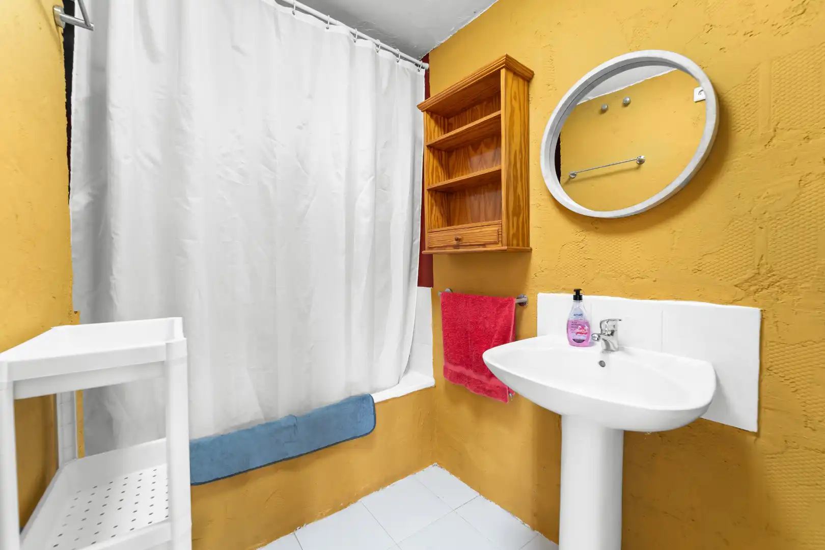 Bathroom of Duplexes for sale in Málaga  with Air Conditioner, Terrace and Storage room