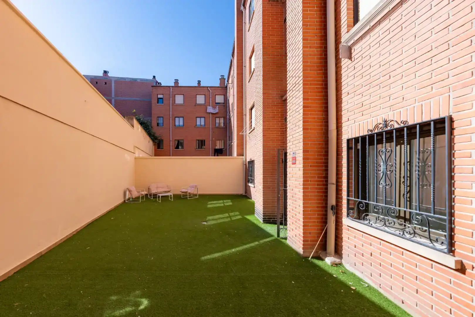 Terrassa de Pis en venda en Las Rozas de Madrid amb Aire condicionat, Jardí privat i Forn