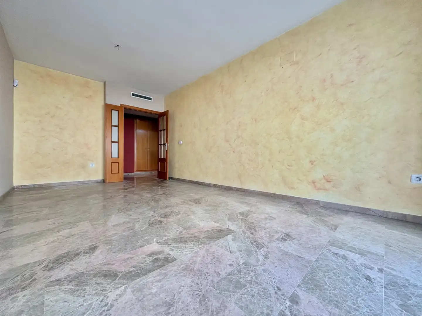 Flat for sale in Alfafar  with Oven