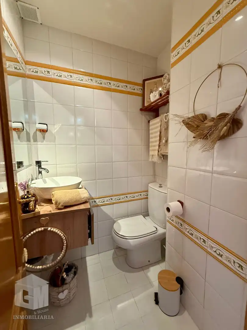 Bany de Casa o xalet en venda en Villaviciosa de Odón amb Aire condicionat, Calefacció i Jardí privat