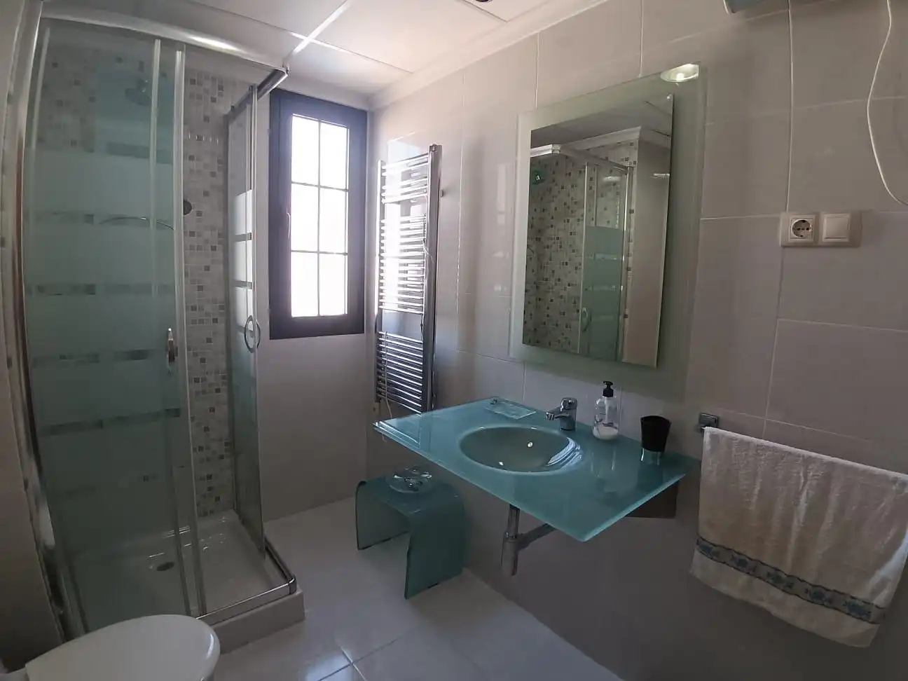 Badezimmer von Wohnung zur Miete in Antequera