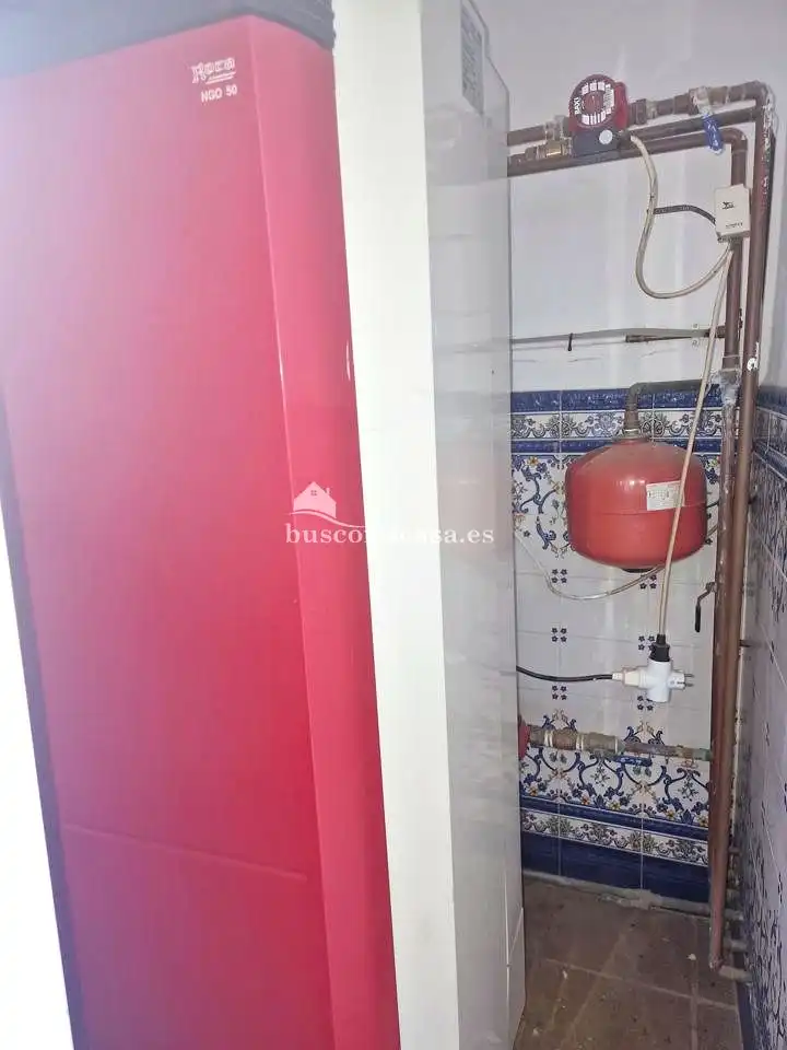 Dormitori de Casa adosada en venda en Torredelcampo amb Aire condicionat, Calefacció i Jardí privat