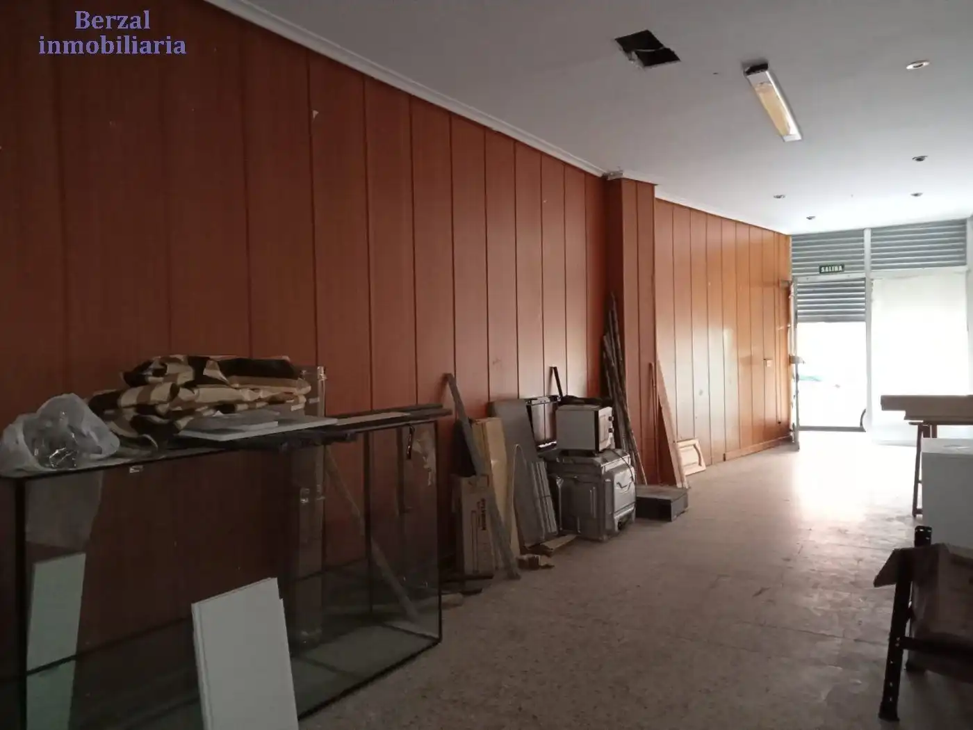 Local en venta en  Logroño