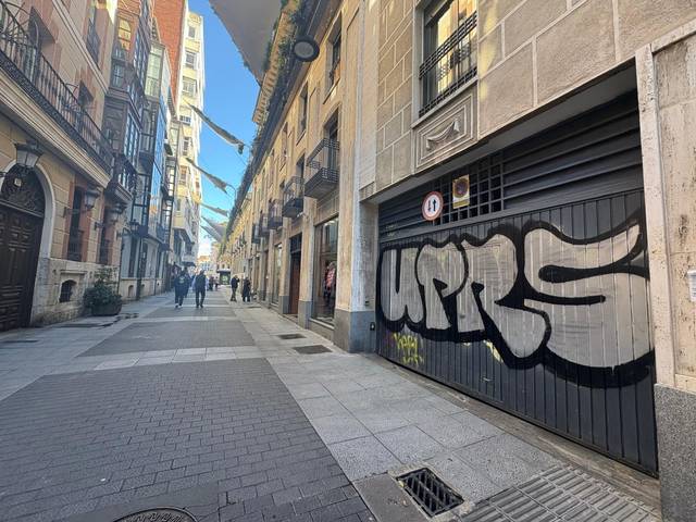 Garaje en Venta en Calle Santa María, 16 en Centro