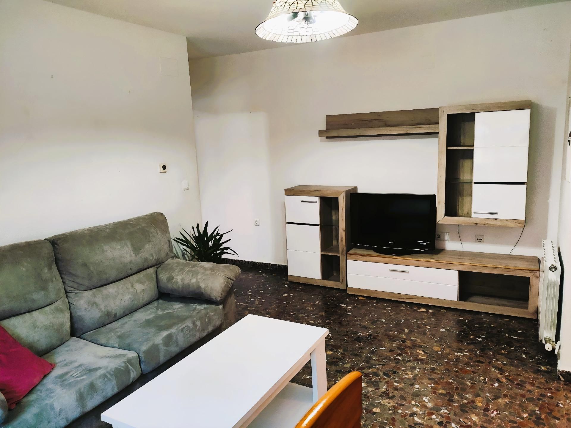Planta baja for sale in Calle Calle de Tierno Galván, Las Tres Cruces