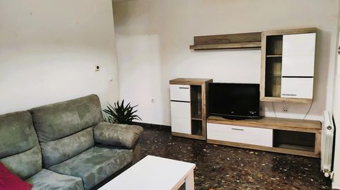 Piso en venta junto a la Base Aérea, Granada  patio y cochera  DLR00070