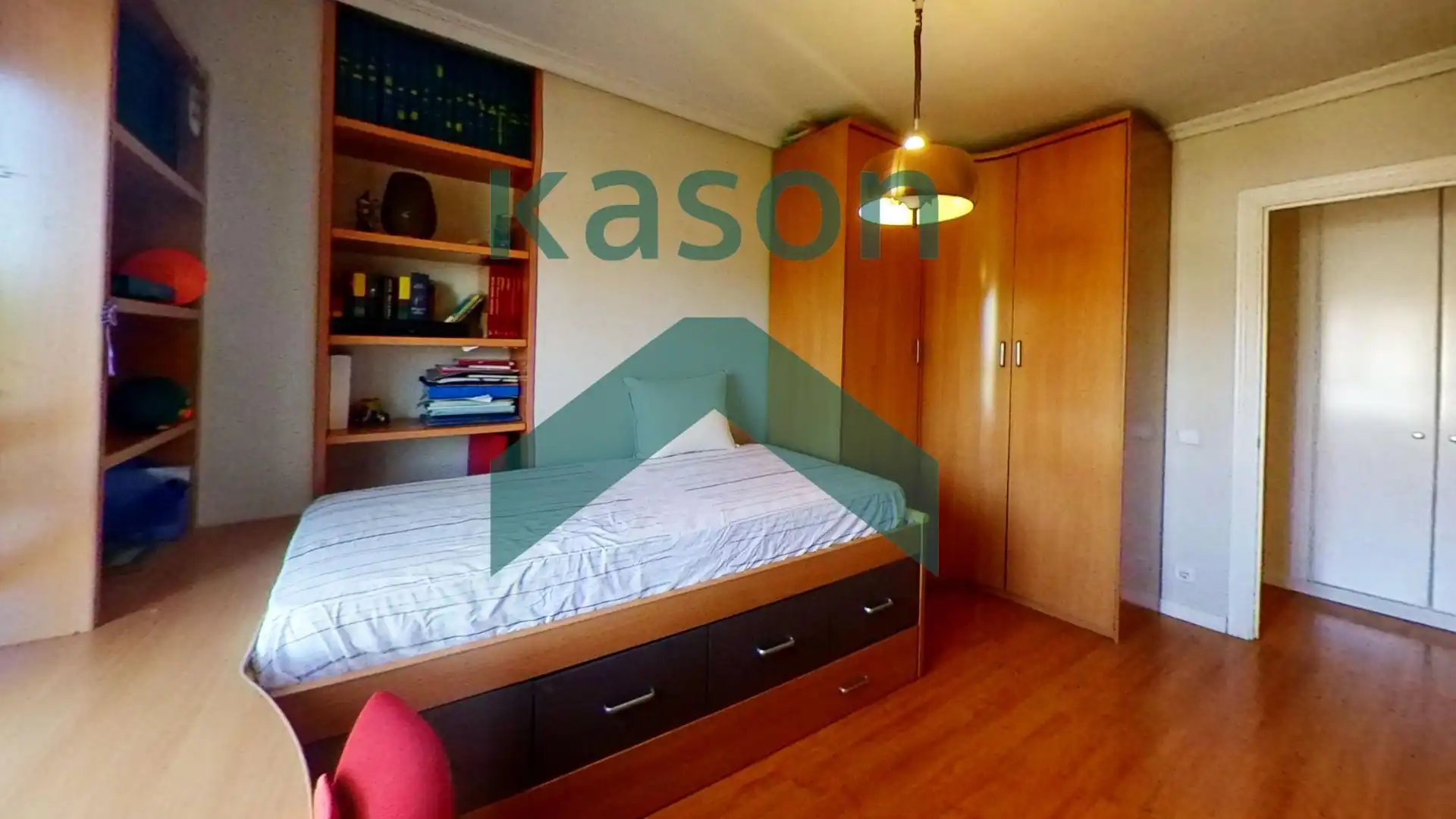 Bedroom of Flat for sale in Madrid  with Heating and Storage room