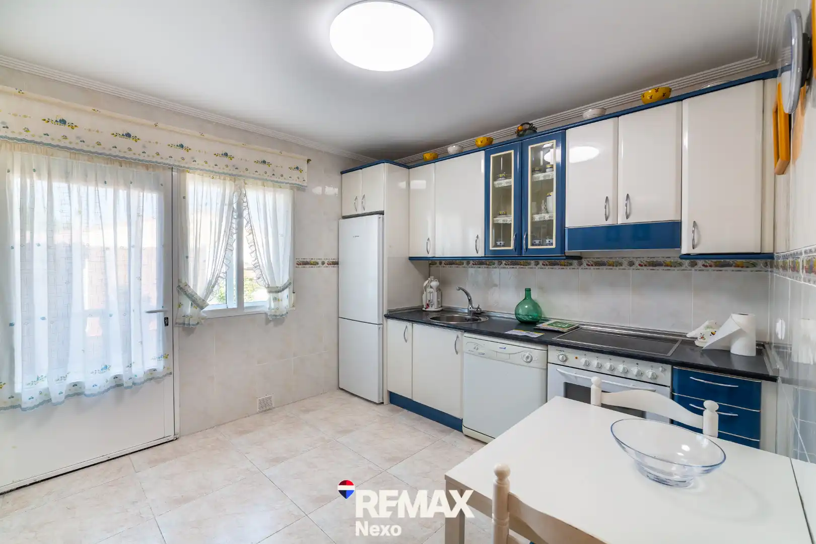 Cocina de Casa o chalet en venta en Valdestillas con Aire acondicionado, Calefacción y Jardín privado
