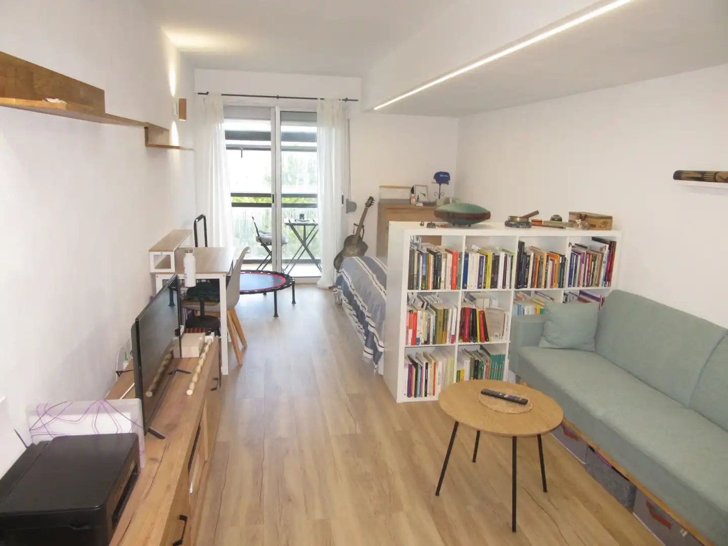 Sala de estar de Apartamento en venta en Jaca con Calefacción, Terraza y Amueblado