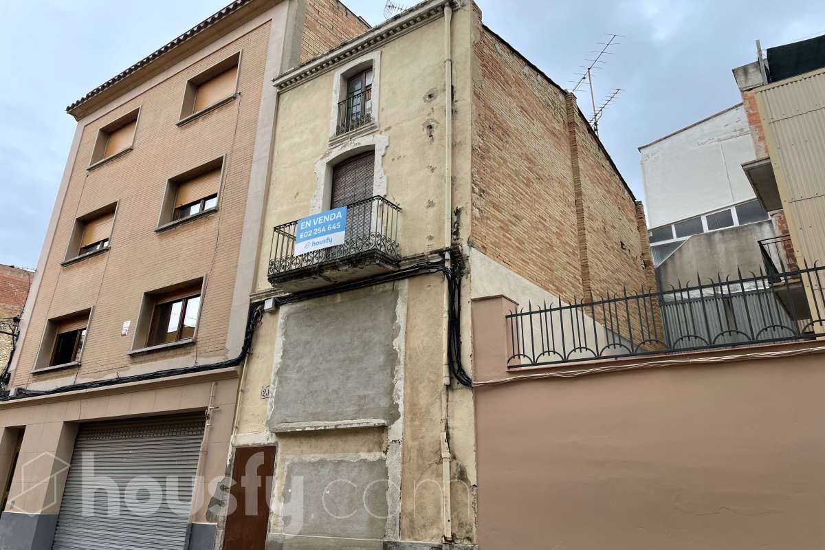 Exterior view of Single-family semi-detached for sale in Vilafranca del Penedès  with Terrace and Balcony