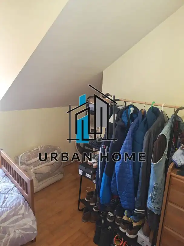 Habitación de Dúplex en venta en San Andrés del Rabanedo con Calefacción, Trastero y Balcón