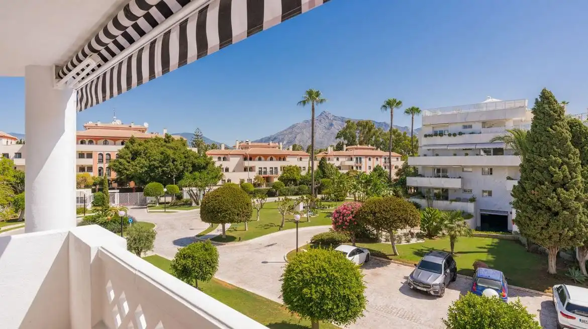 Apartament amb piscina en venda a Nueva Andalucía, imagen 31