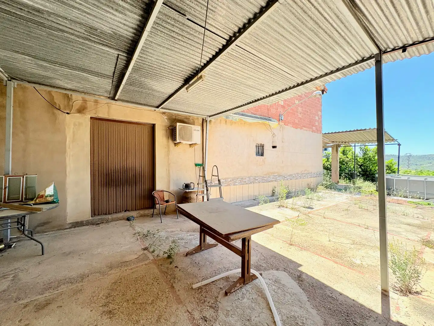 Vista exterior de Casa o xalet en venda en Benaguasil amb Jardí privat, Terrassa i Traster