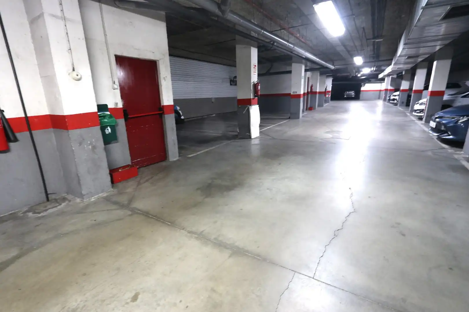 Parking of Flat for sale in Madrid  with Air Conditioner, Heating and Parquet flooring