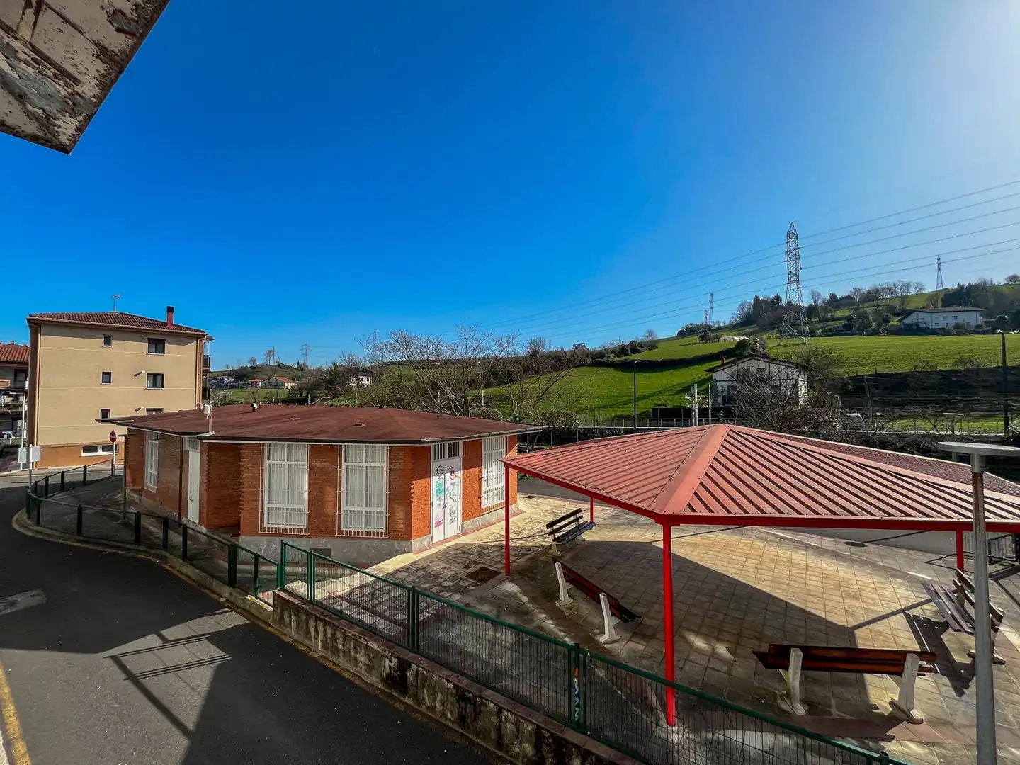 Vista exterior de Pis en venda en Urnieta amb Calefacció i Moblat