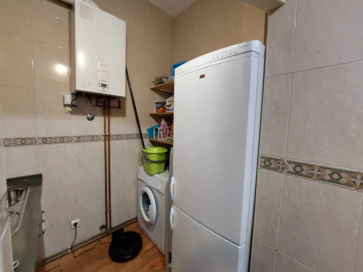Küche von Wohnung zum Verkauf in León Capital  mit Heizung, Privatgarten und Abstellraum