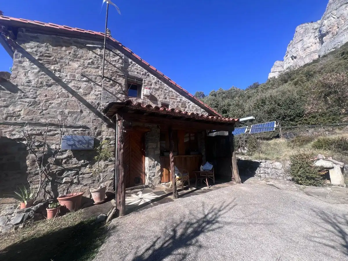Außenansicht von Country house zum Verkauf in El Pueyo de Araguás mit Terrasse und Abstellraum
