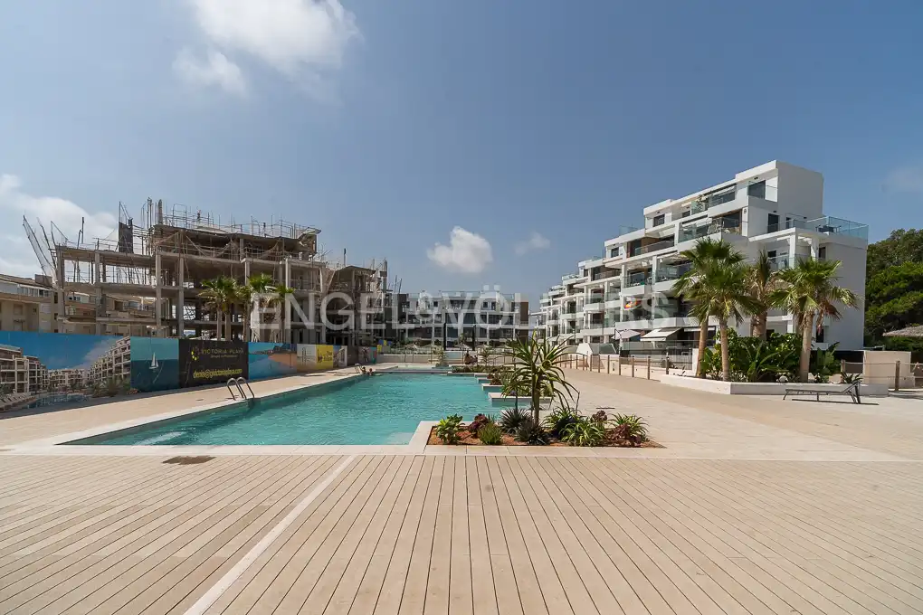 Schwimmbecken von Wohnung zur Miete in Dénia mit Klimaanlage, Heizung und Privatgarten