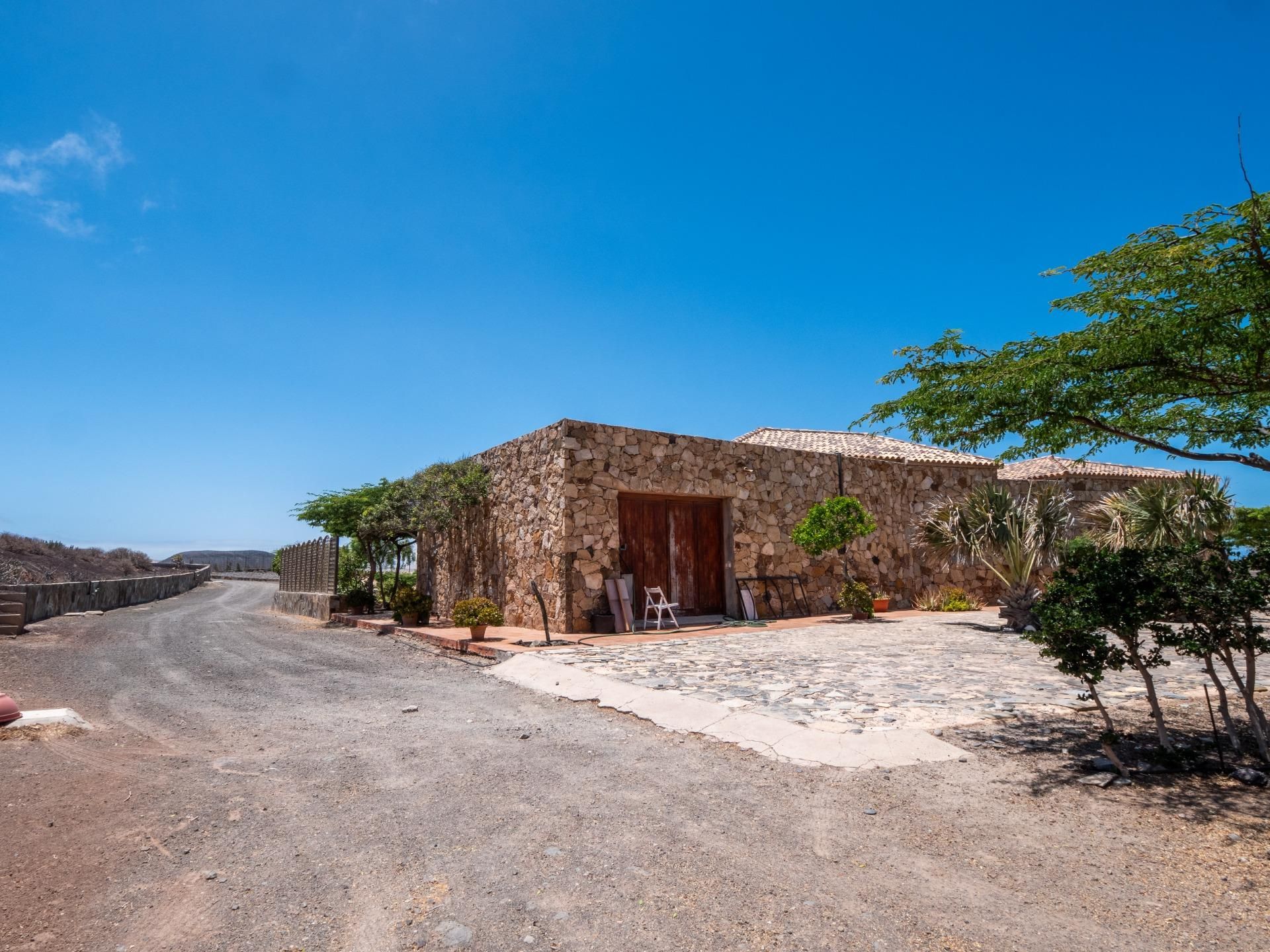 Exterior view of House or chalet for sale in Pájara  with Air Conditioner, Heating and Private garden