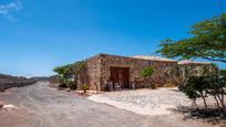 Vista exterior de Casa o xalet en venda en Pájara amb Aire condicionat, Calefacció i Jardí privat