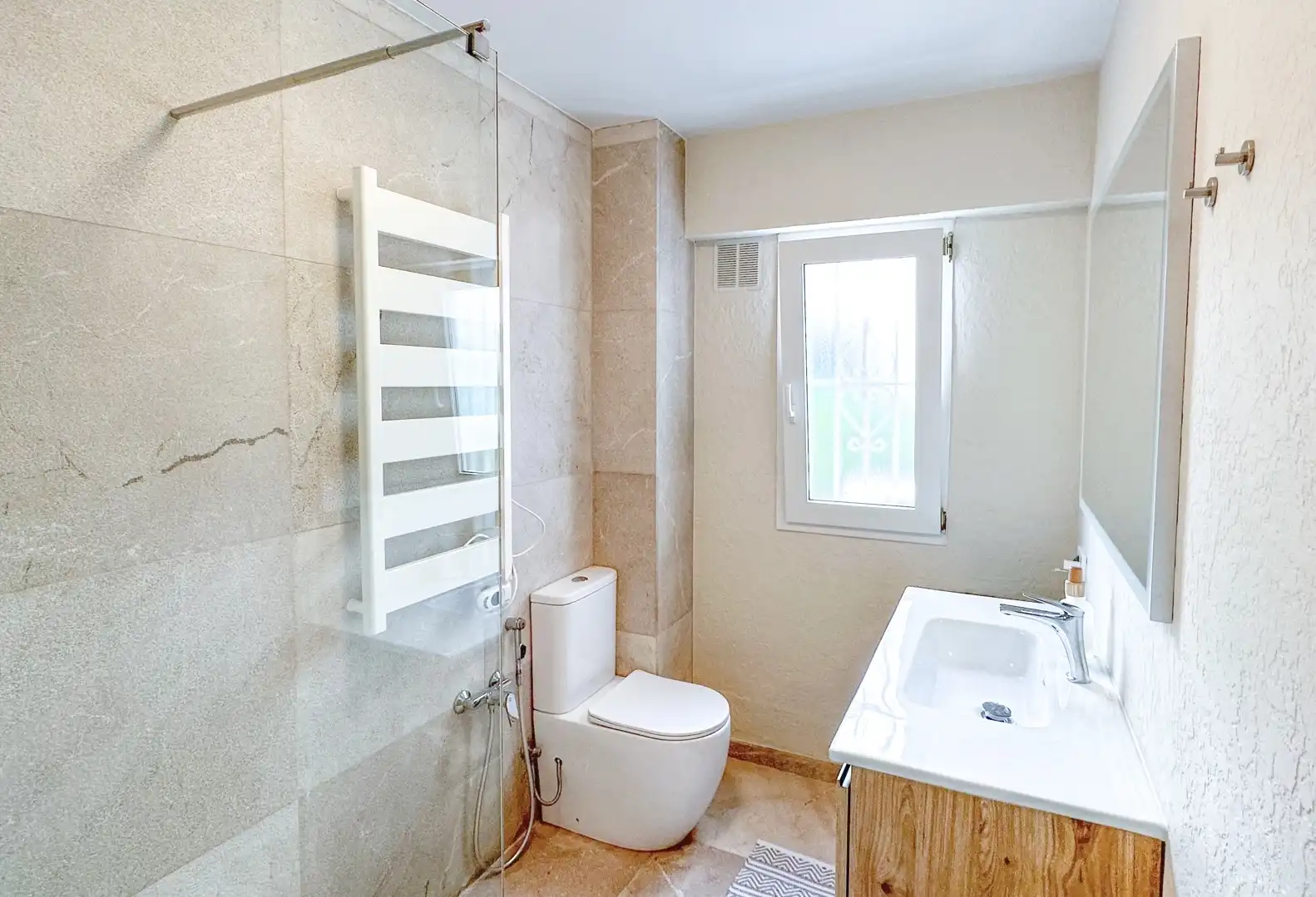 Bathroom of Apartments for sale in Calvià  with Air Conditioner, Heating and Terrace