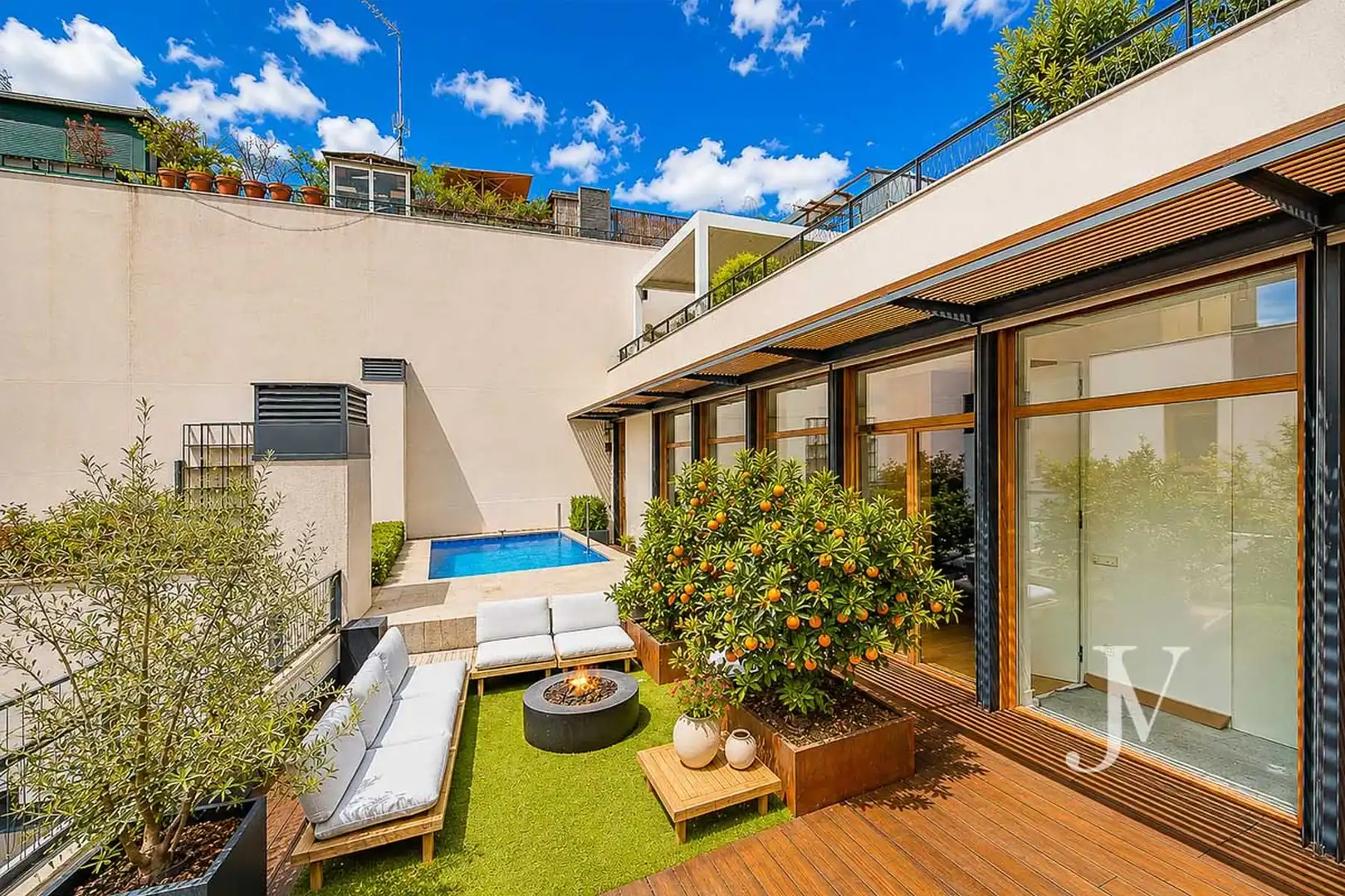 Terraza de Ático en venta en Madrid con Aire acondicionado, Calefacción y Jardín privado