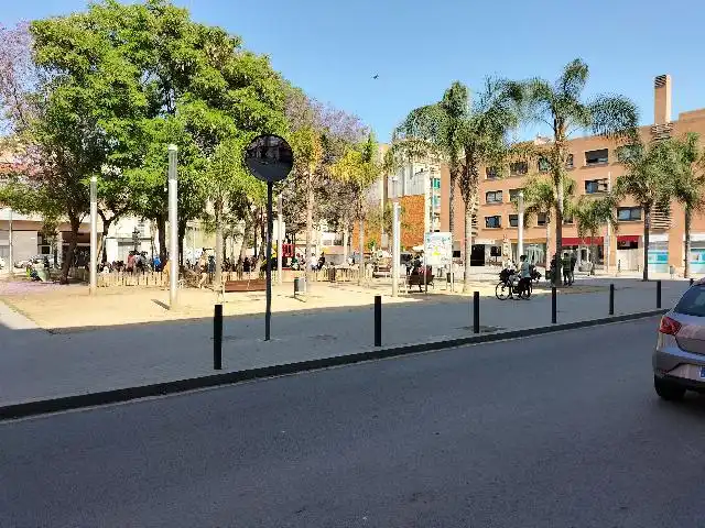 Außenansicht von Maisonette zum Verkauf in L'Hospitalet de Llobregat mit Klimaanlage, Heizung und Parkett