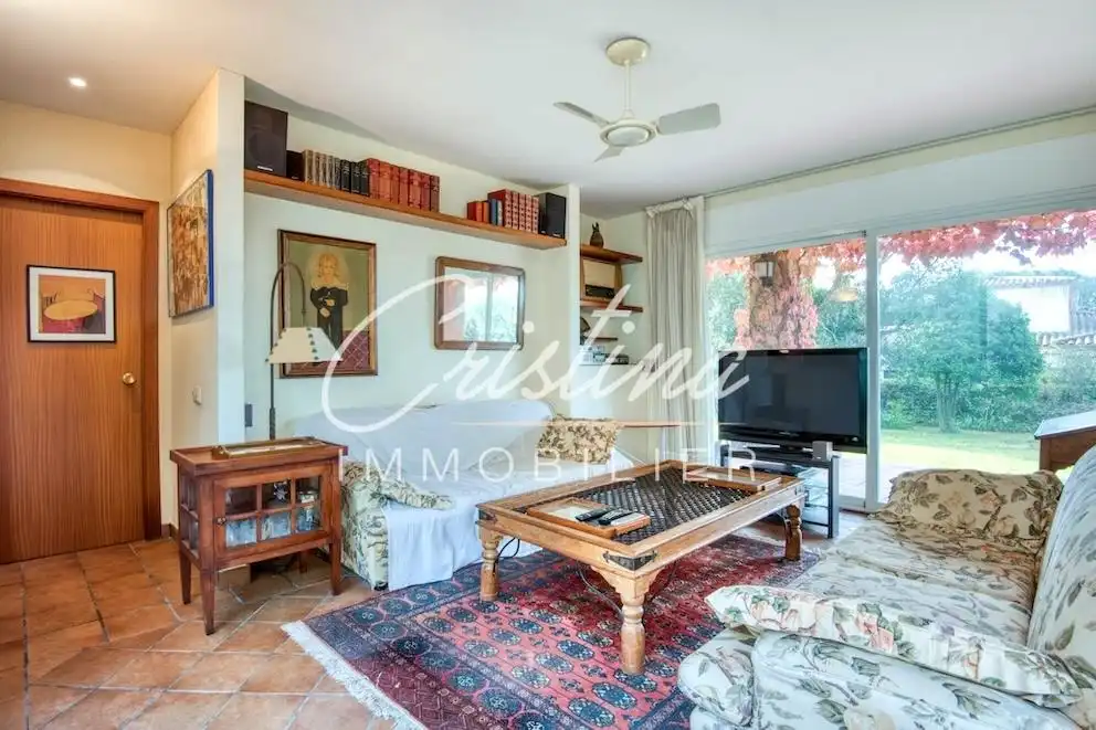 Sala de estar de Casa o chalet en venta en Santa Cristina d'Aro con Calefacción, Jardín privado y Terraza