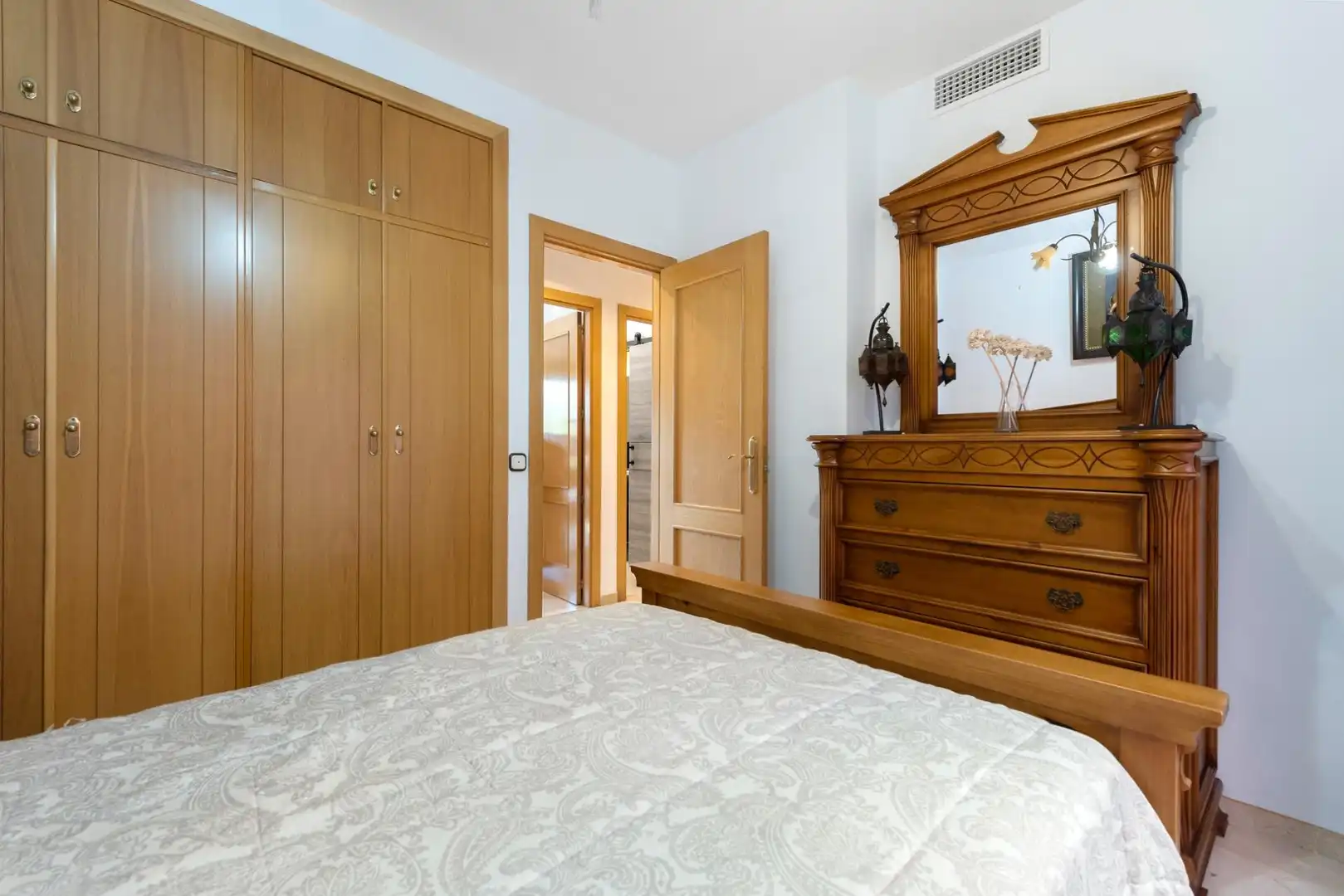 Flat for rent in Calle Calle Mirlos, Torreblanca del Sol
