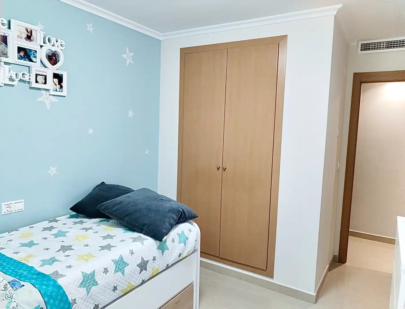 Schlafzimmer von Wohnung zum Verkauf in Sueca mit Klimaanlage, Abstellraum und Balkon