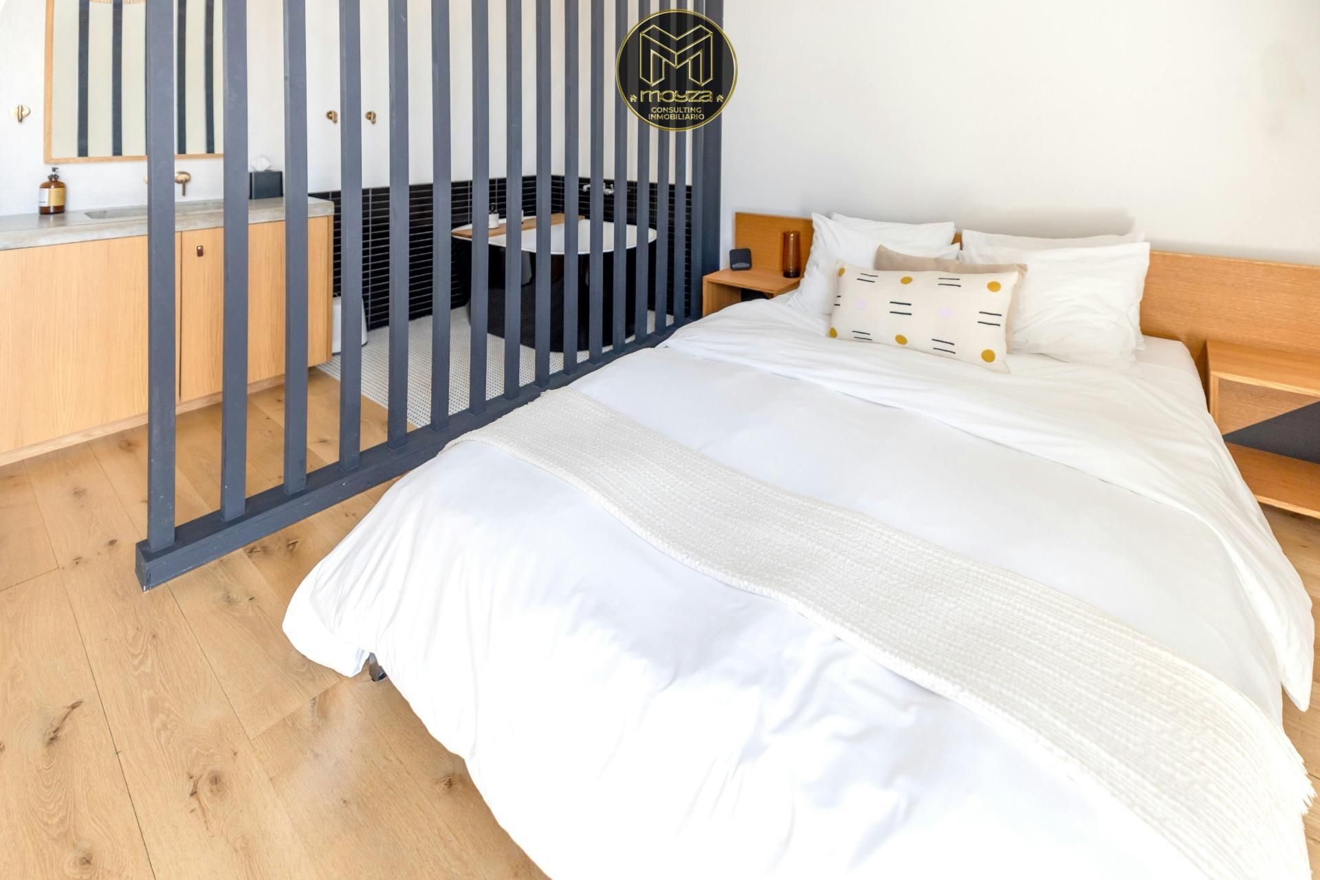 Habitación de Edificio en venta en Venta del Moro