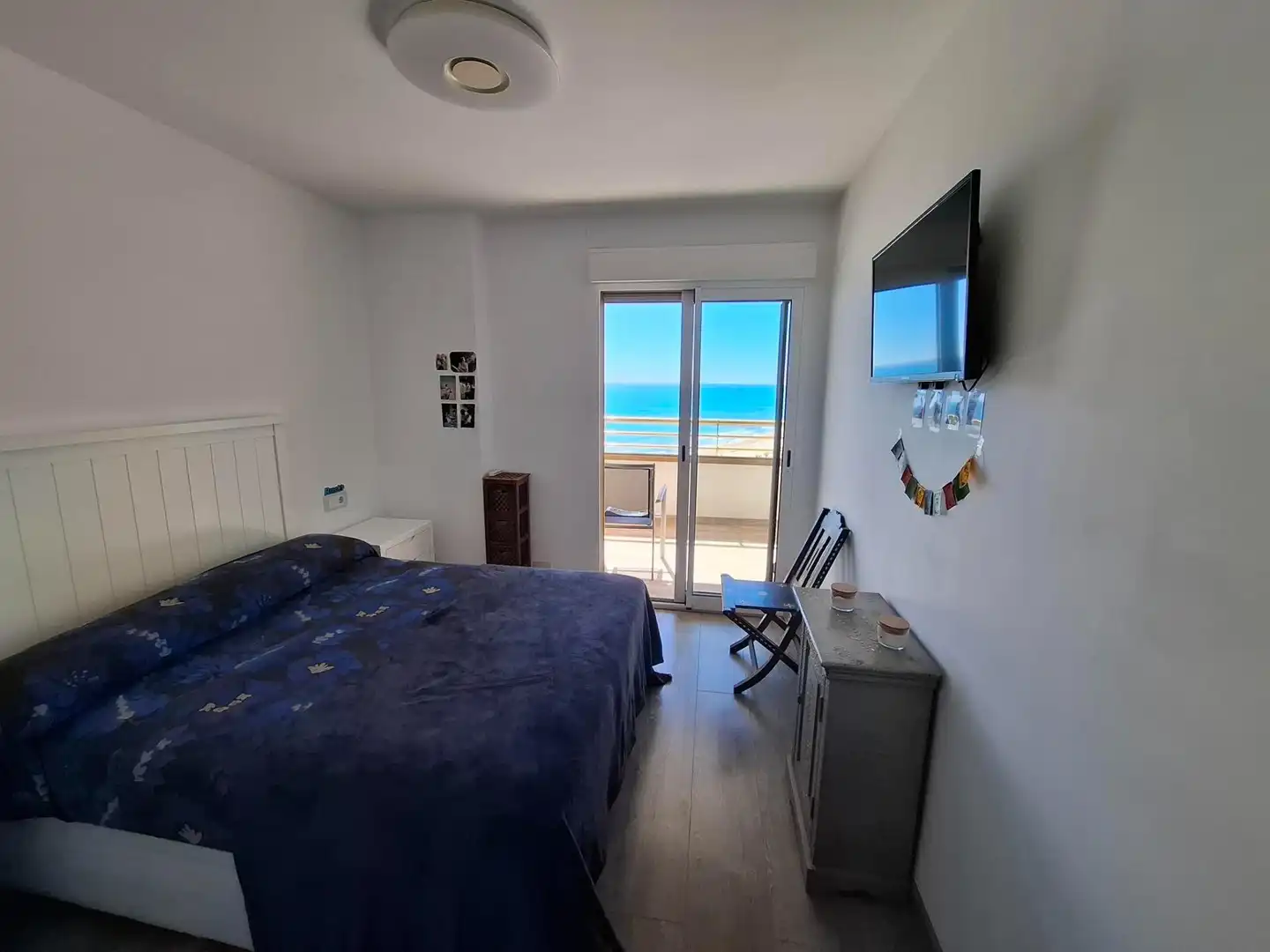 Dormitori de Apartament en venda en El Campello amb Jardí privat, Terrassa i Piscina comunitària
