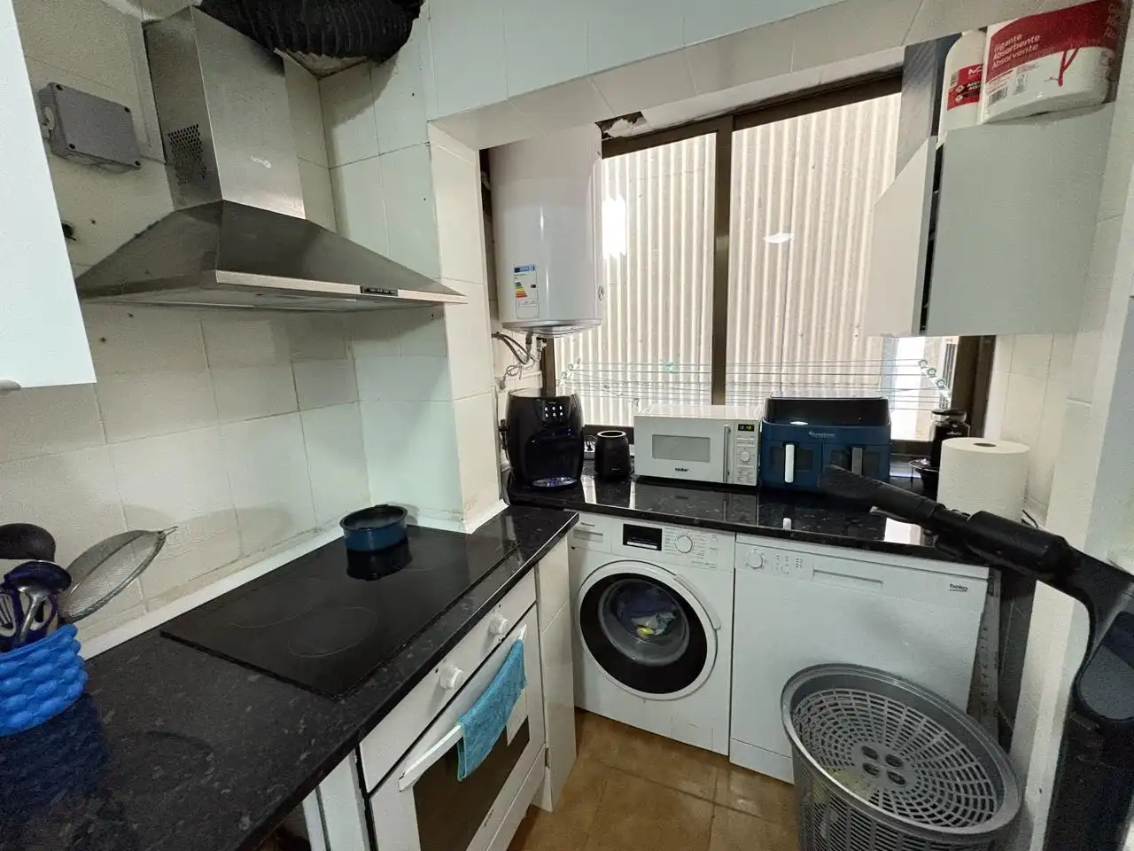 Cuina de Pis en venda en Barcelona amb Aire condicionat i Terrassa