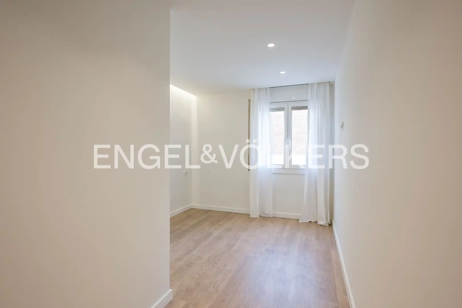 Habitación de Piso en venta en Barcelona con Aire acondicionado y Calefacción